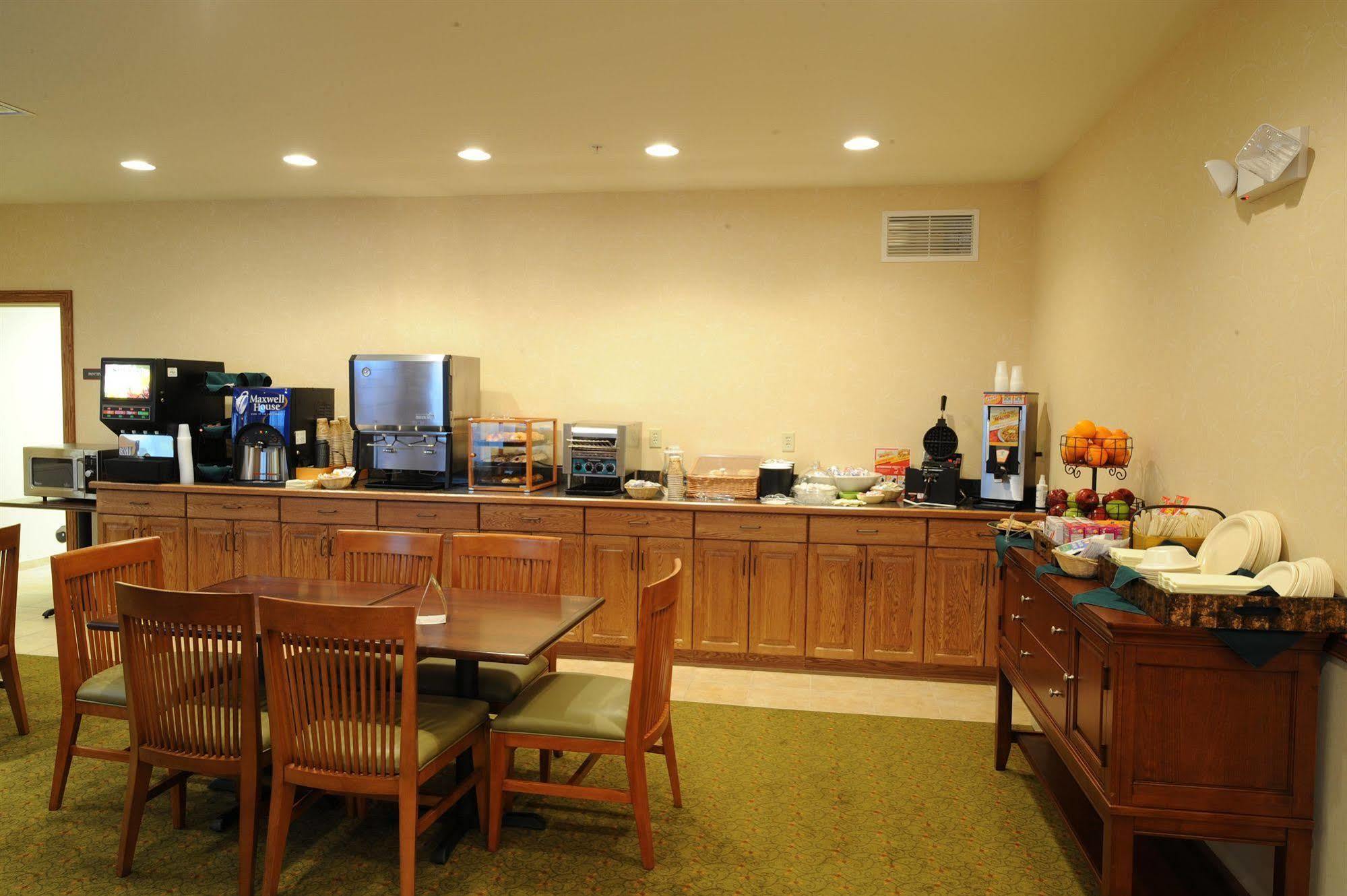 Country Inn & Suites By Radisson, Peoria North, Il Restaurant foto